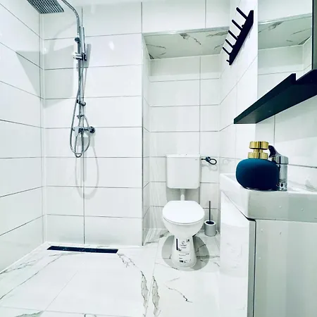 With Washer Near Area Klosterneuburg